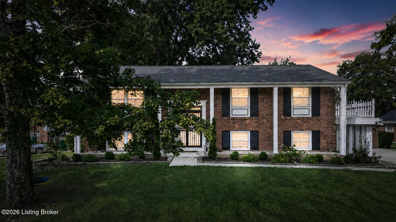 6516 Hollow Tree Rd, Louisville, KY 40228