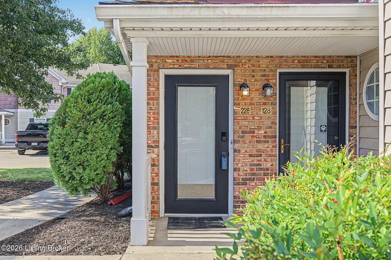 6517 Brook Bend Way #228, Louisville, KY 40229