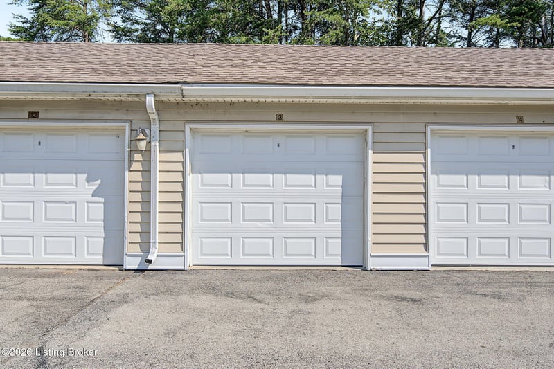 6517 Brook Bend Way #228, Louisville, KY 40229