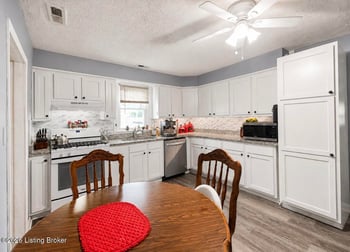 6518 Elmwood St, Louisville, KY 40216