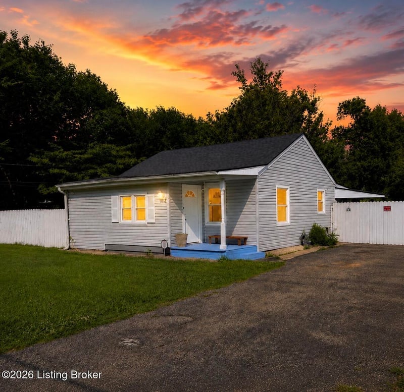6518 Elmwood St, Louisville, KY 40216