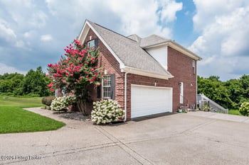 6520 Keeling Place Rd, Louisville, KY 40291