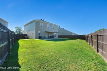 6522 Oak Village Dr, Louisville, KY 40228