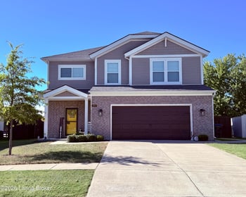 6522 Oak Village Dr, Louisville, KY 40228