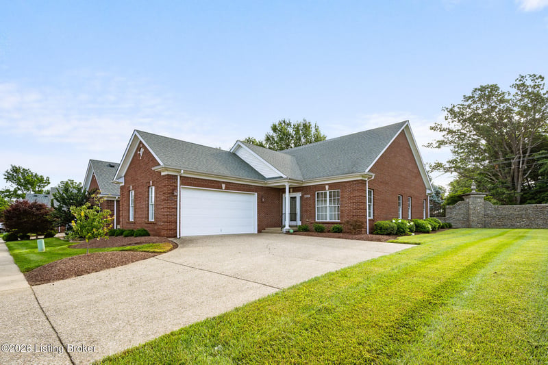 6533 Villa Spring Dr, Louisville, KY 40291