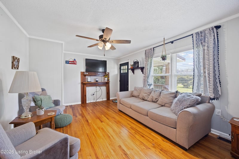 6534 Valley Creek Rd, Elizabethtown, KY 42701