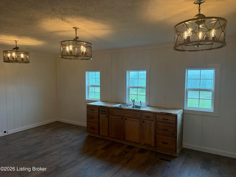 6563 State Hwy 401, Garfield, KY 40140