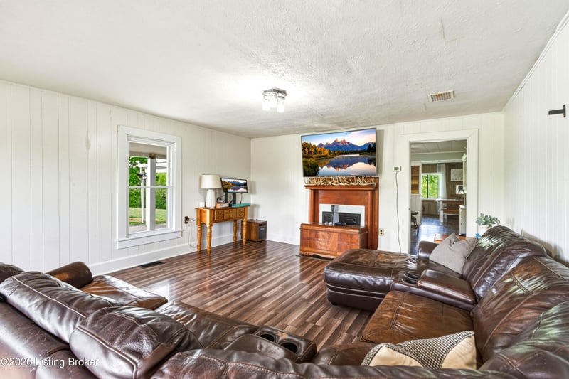 6568 Mount Zion Rd, Frankfort, KY 40601