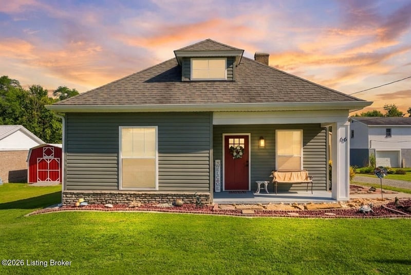 66 Vernon St, Eminence, KY 40019