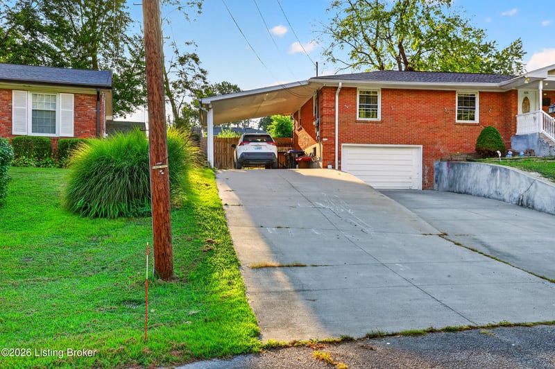 6608 Morocco Dr, Louisville, KY 40214