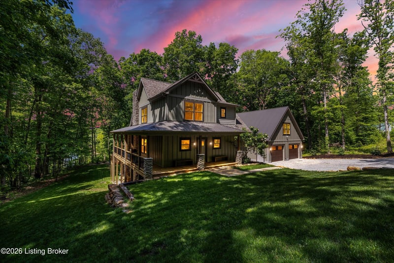 661 Averi Gray Ridge Dr, Mammoth Cave, KY 42259