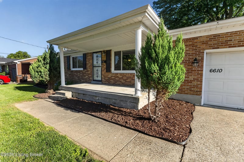 6610 Sunny Vale Way, Louisville, KY 40272