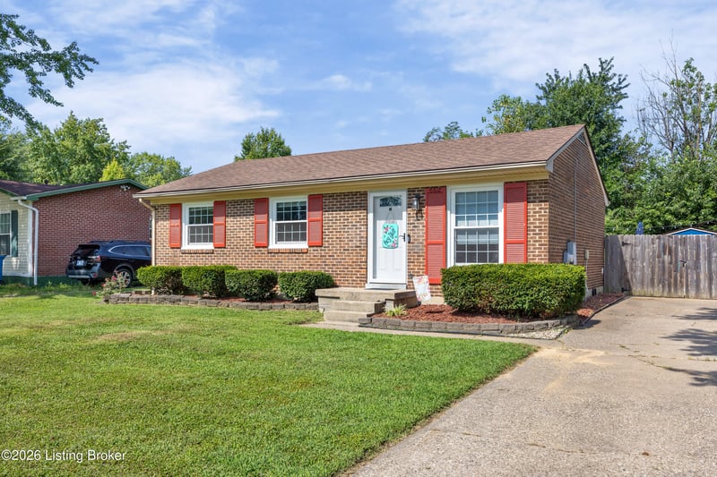 6612 Stana Dr, Louisville, KY 40258