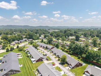 6616 Woods Mill Dr, Louisville, KY 40272