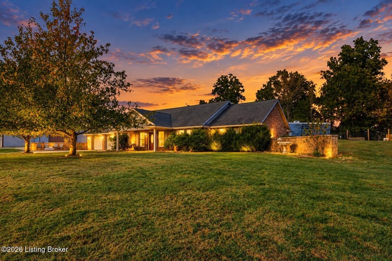 6634 N Midway Rd, Brandenburg, KY 40108