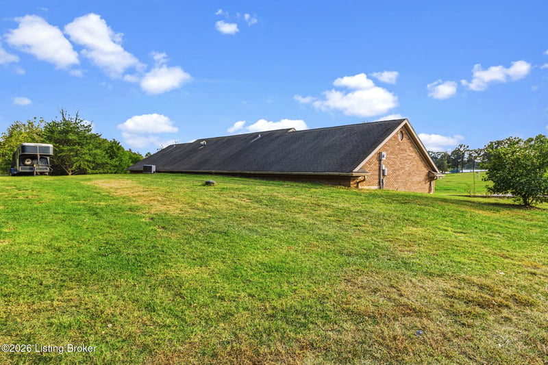 6634 N Midway Rd, Brandenburg, KY 40108