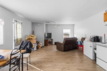 6634 N Midway Rd, Brandenburg, KY 40108