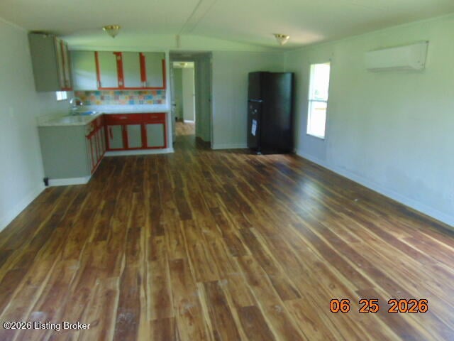 664 Coakley Ln, Smithfield, KY 40068