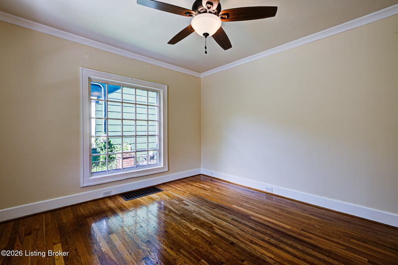 665 N Barbee Way, Louisville, KY 40217