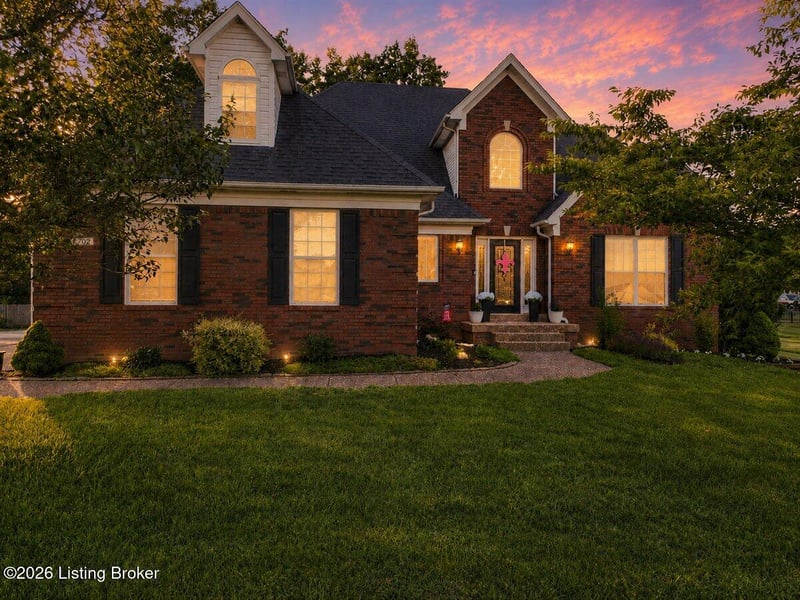 6702 Poplar Forest Ln, Louisville, KY 40291