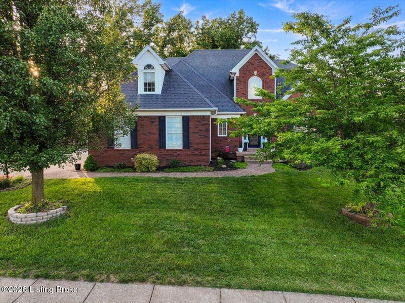 6702 Poplar Forest Ln, Louisville, KY 40291