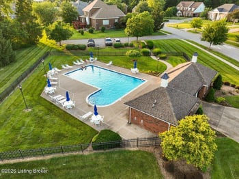 6702 Poplar Forest Ln, Louisville, KY 40291