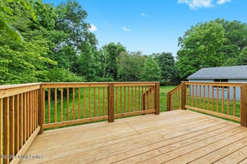 6702 Shirley Ave, Prospect, KY 40059