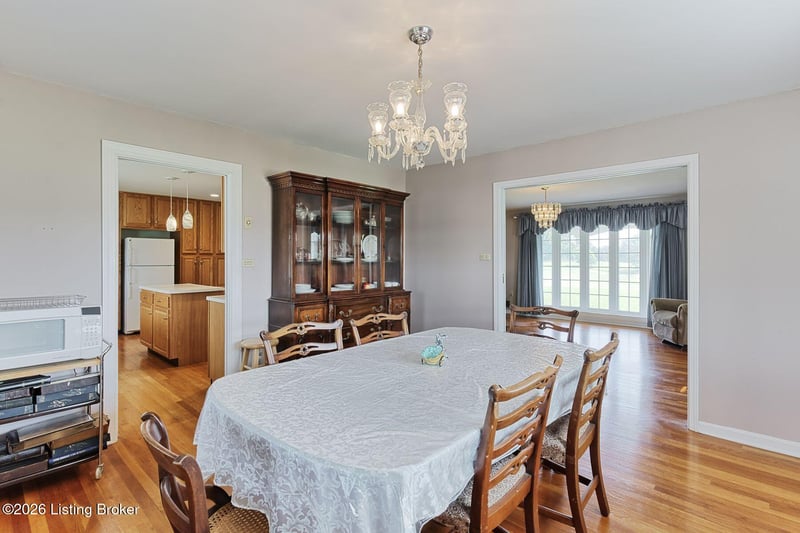 6706 Old Heady Rd, Louisville, KY 40299