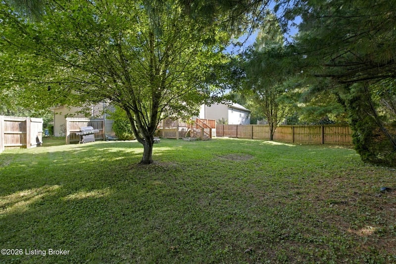 6708 Timberbend Dr, Louisville, KY 40229