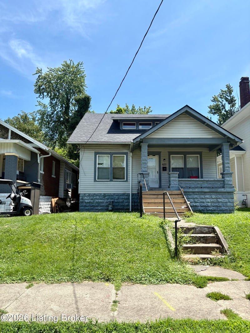 671 Cecil Ave, Louisville, KY 40211