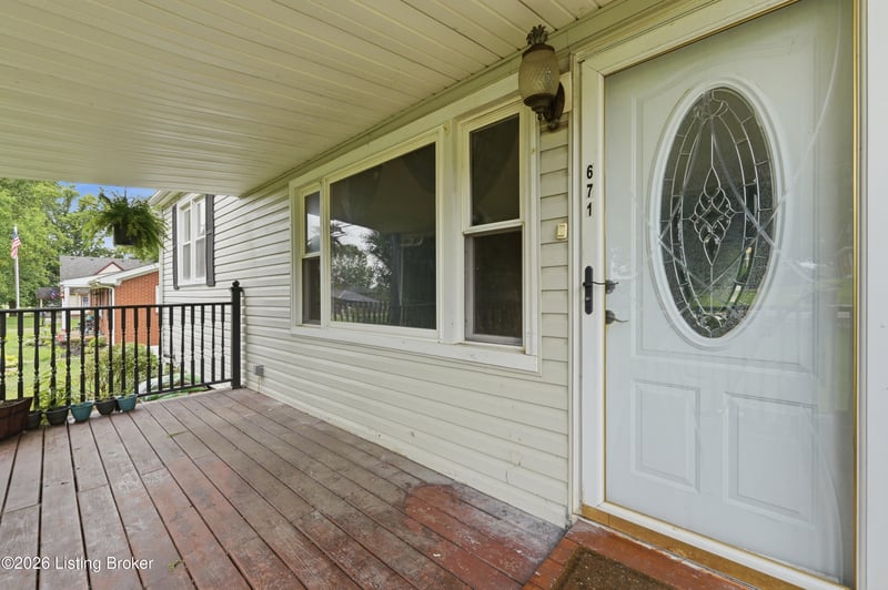 671 Main St, Pleasureville, KY 40057