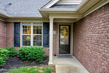 6712 Renate Rd, Louisville, KY 40291