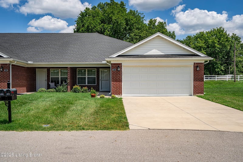 6713 Eagle Wood Dr, Louisville, KY 40272