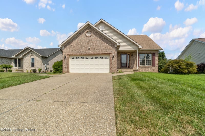6713 Grandfield Rd, Louisville, KY 40258