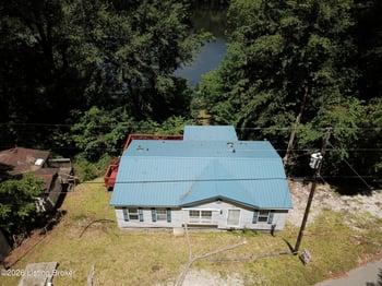 672 Fentress Hideout Ln, Westview, KY 40178