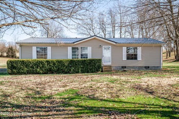 672 Whickerville Rd, Hardyville, KY 42746