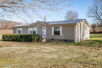 672 Whickerville Rd, Hardyville, KY 42746