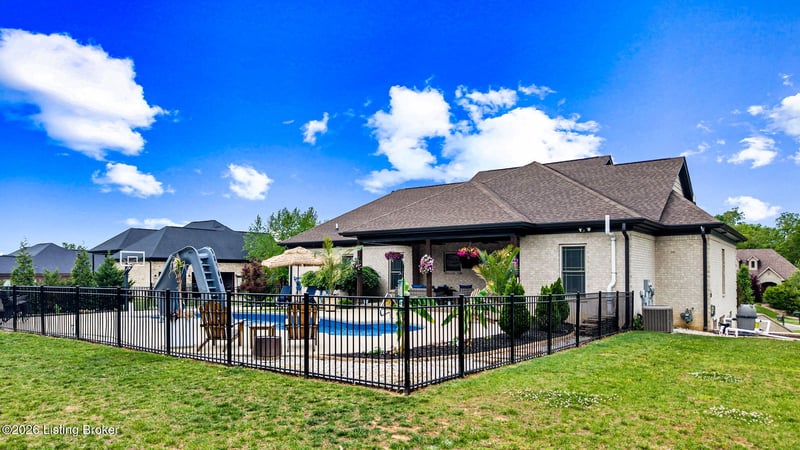 673 Martha's Ct, Mt Washington, KY 40047