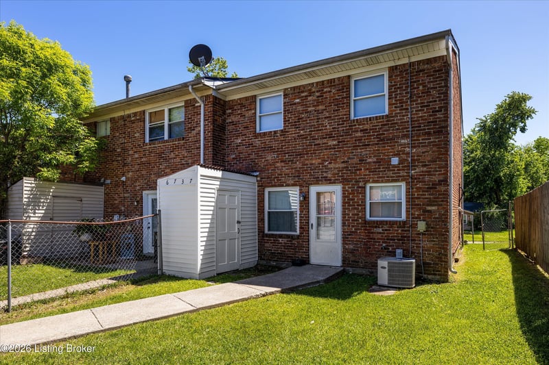 6737 Vandre Ave, Louisville, KY 40228