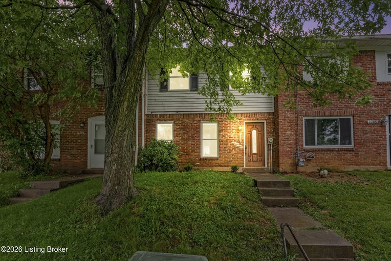 6743 Vandre Ave, Louisville, KY 40228