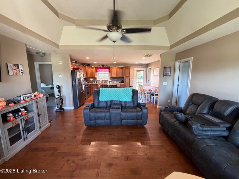 675 Tecumseh Dr, Shepherdsville, KY 40165