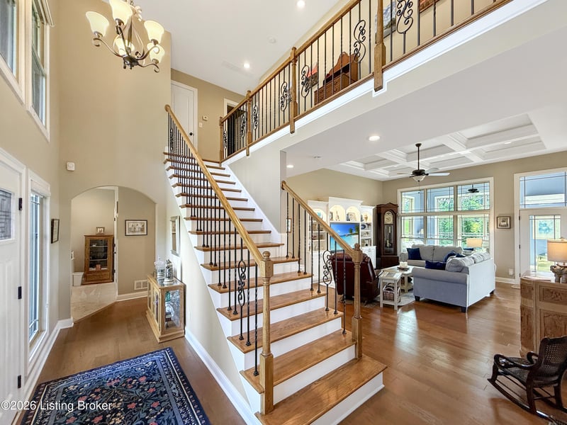 677 Oak Creek Dr, Mt Washington, KY 40047