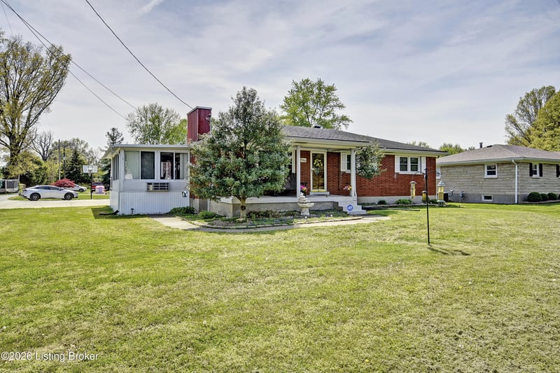 6804 Greenwood Rd, Louisville, KY 40258