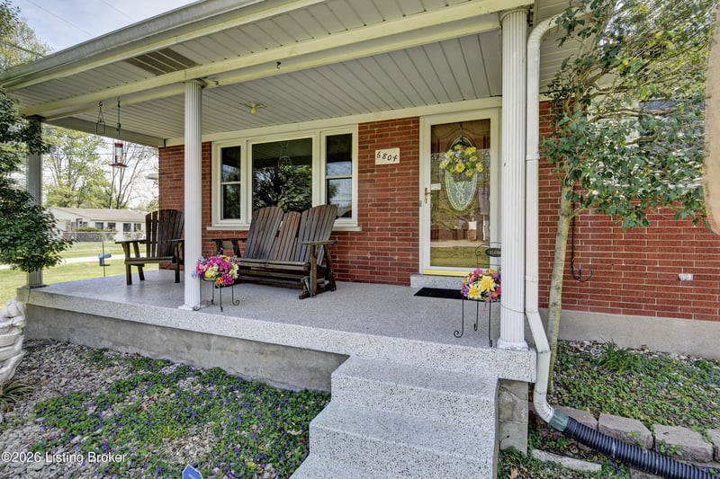 6804 Greenwood Rd, Louisville, KY 40258