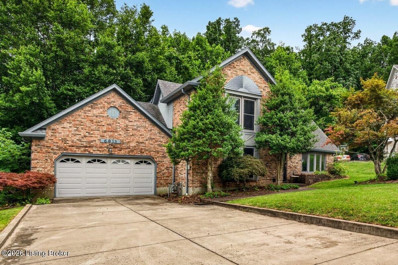 6813 Stone Hill Rd, Louisville, KY 40214