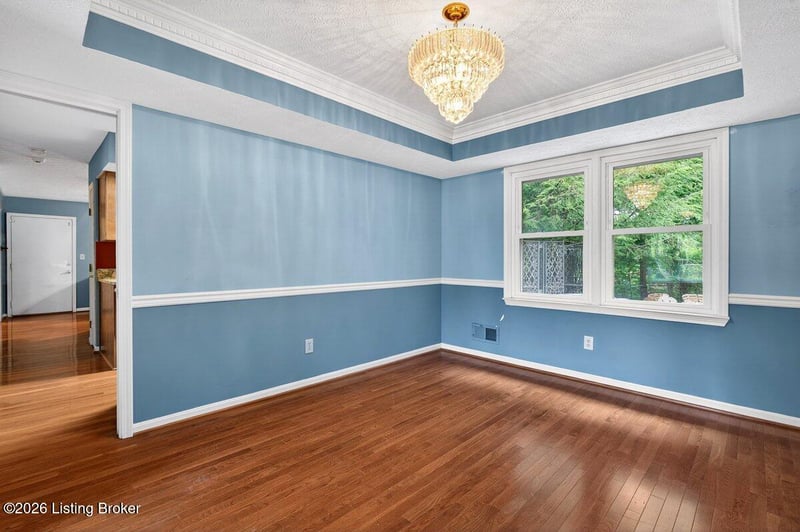 6813 Stone Hill Rd, Louisville, KY 40214