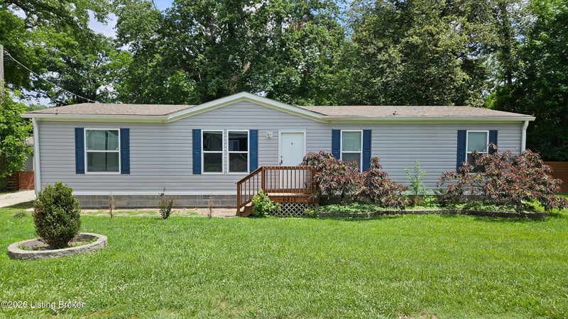 6815 Memory Ln, Louisville, KY 40258
