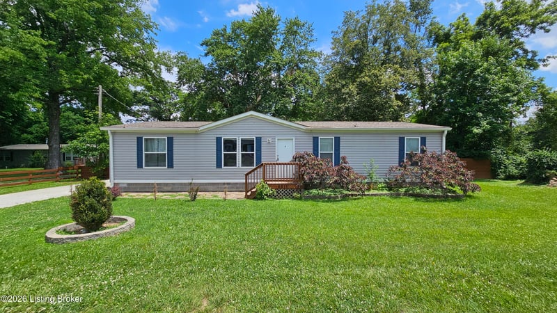 6815 Memory Ln, Louisville, KY 40258