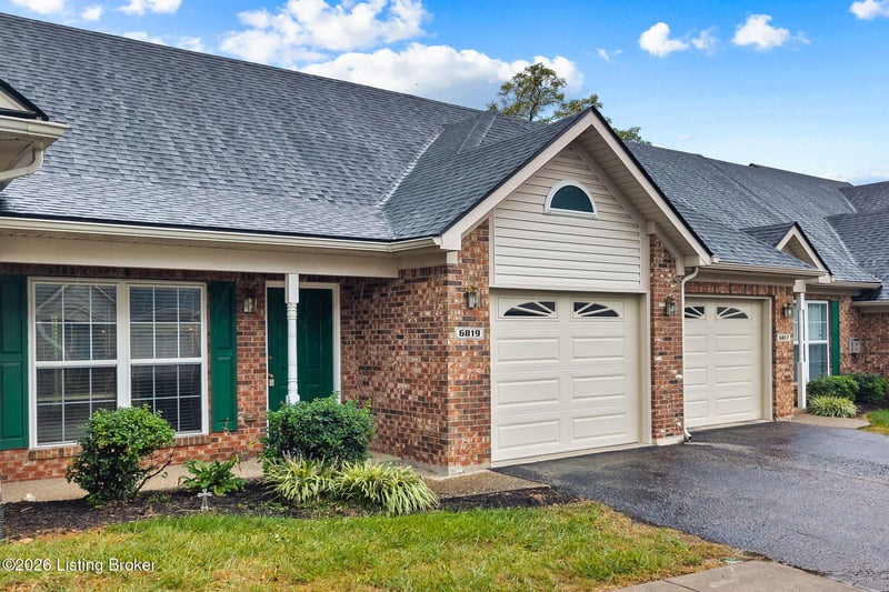 6819 Wynde Manor Dr, Louisville, KY 40228