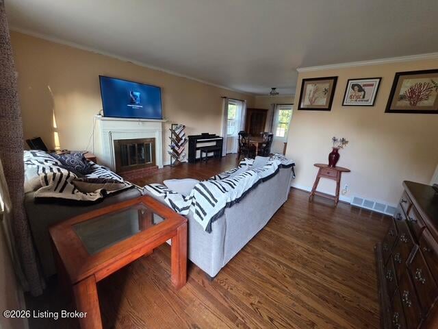 6847 Green Meadow Cir, Louisville, KY 40207